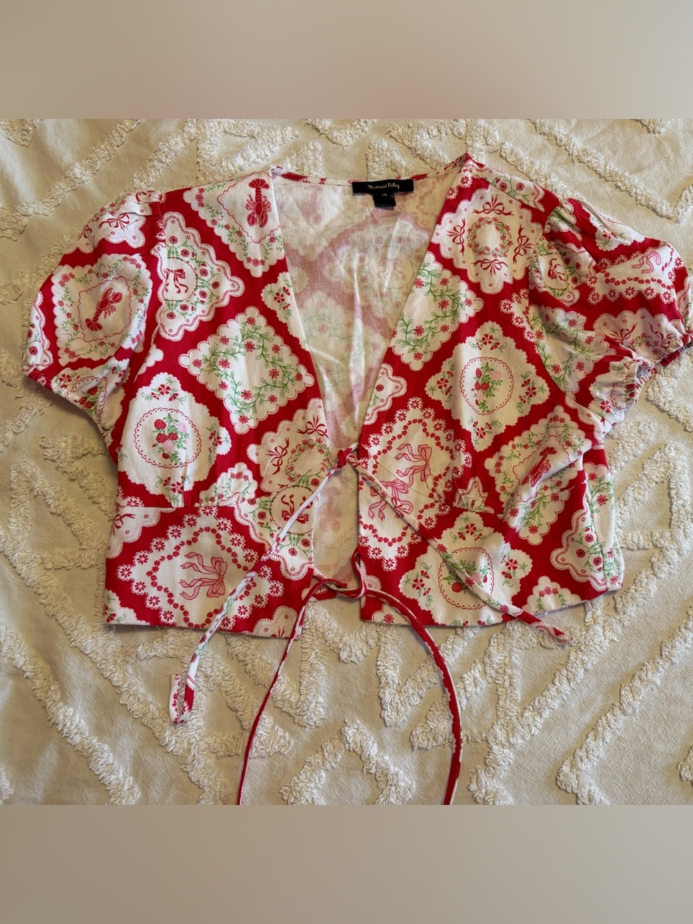 Unique Lobster Floral Bows Holiday Strawberry Tie-Front Floral Red Crop Top